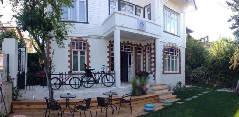Sergüzest Otel