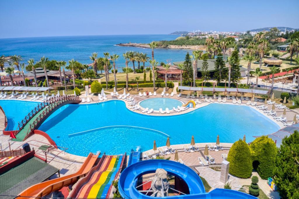 Oz Incekum Beach Resort