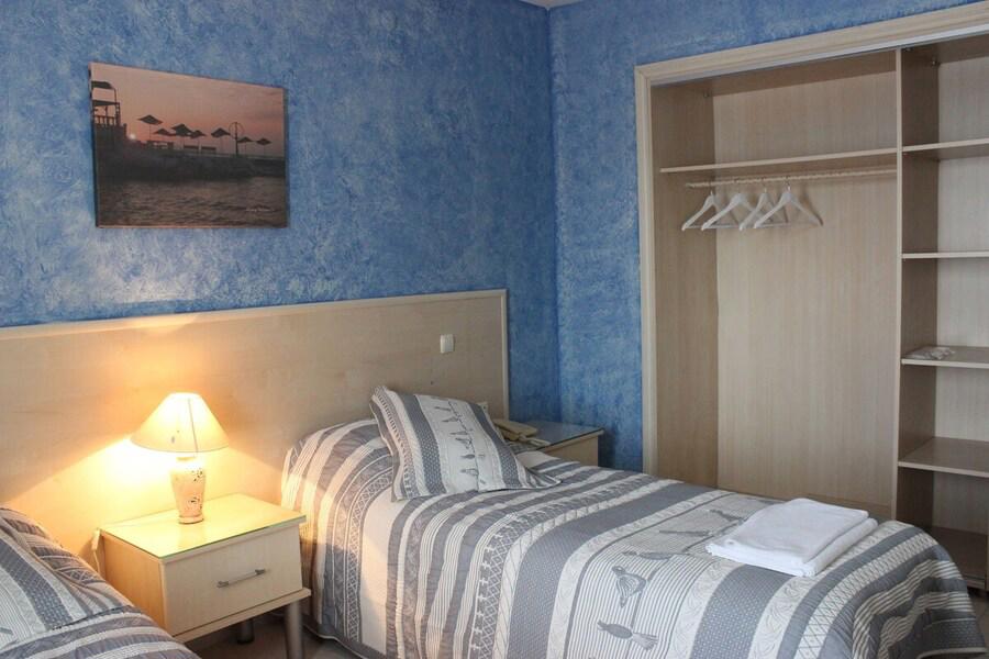 Can Karaburun Hotel