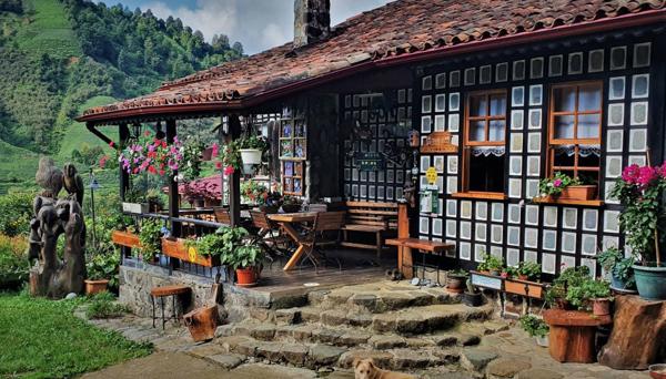 Satıroğlu Konağı