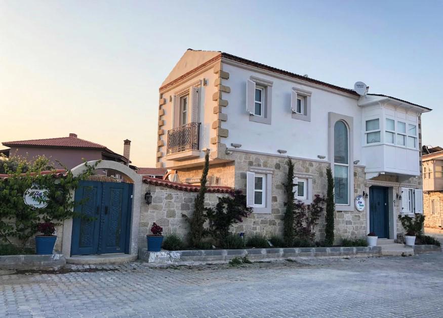 Lilaverde Alaçatı Boutique Hotel
