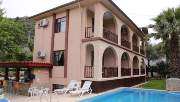 Pisilis Hotel