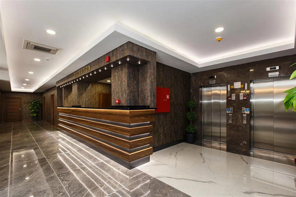 Grand Mela Hotel