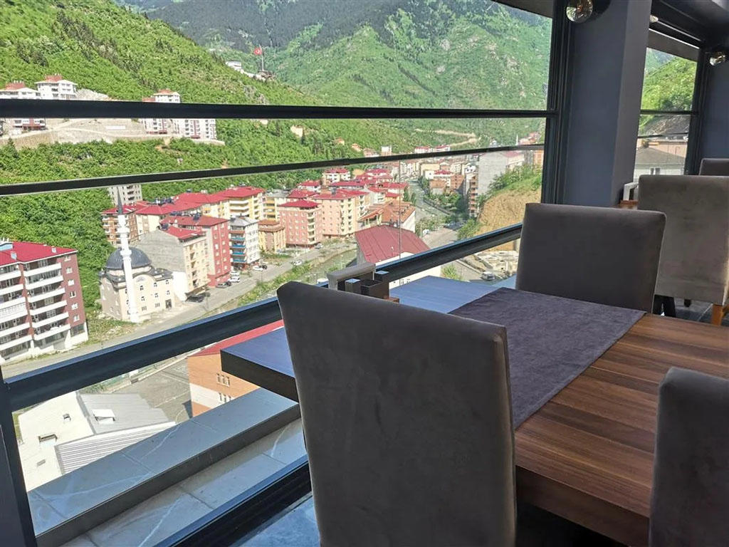 Grand Mela Hotel