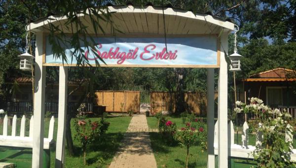 Saklıgöl Evleri