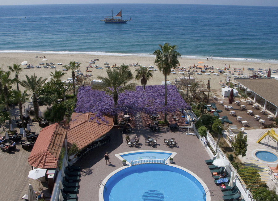 Azak Hotel