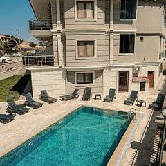 Cunda Demir Hotel
