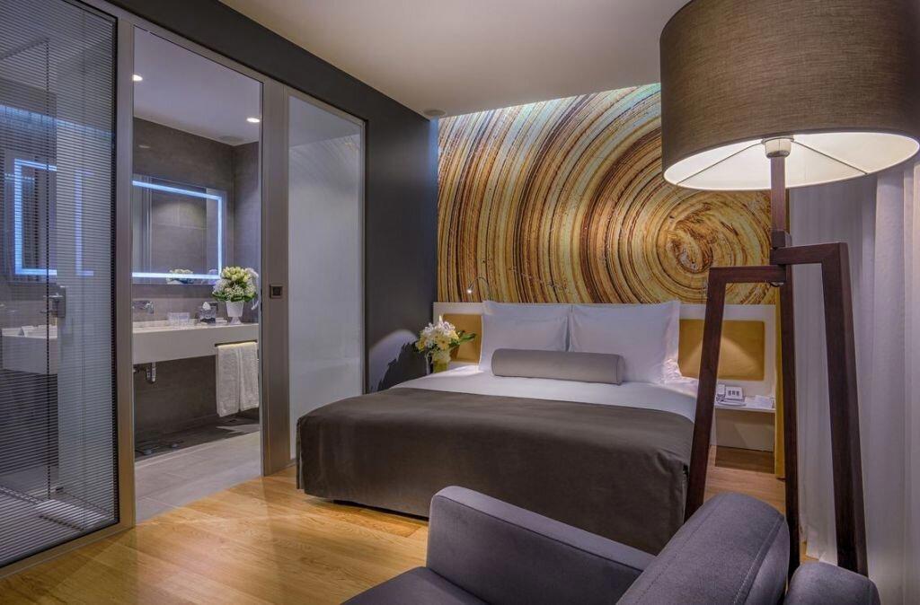 Tav Airport Hotel Izmir