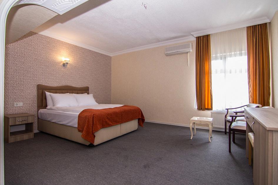 An Grand Hotel