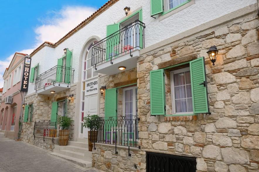Brothers Çeşme Boutique Hotel