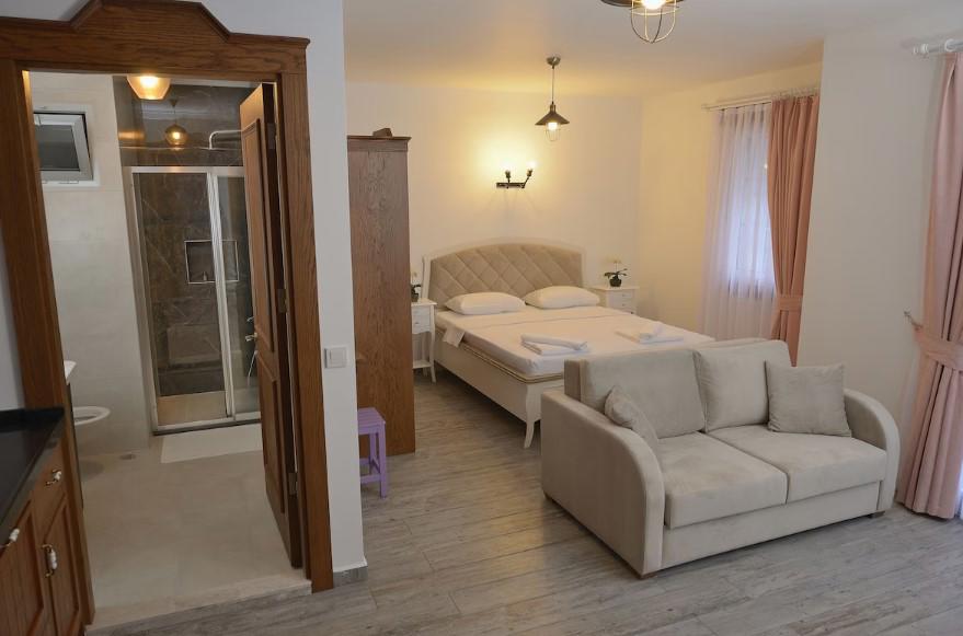 Brothers Çeşme Boutique Hotel