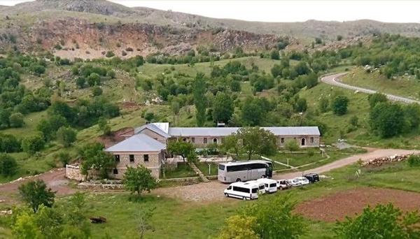 Nemrut Kervansaray Hotel