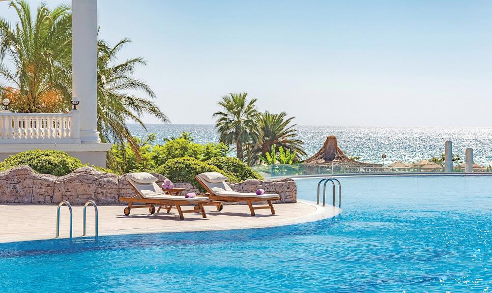 Starlight Resort Hotel
