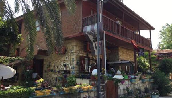 Belen Hotel