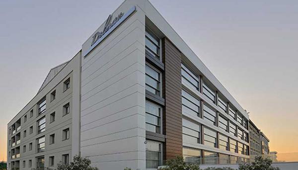 Delmar Suites & Residence