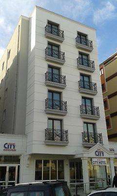 City Hotel