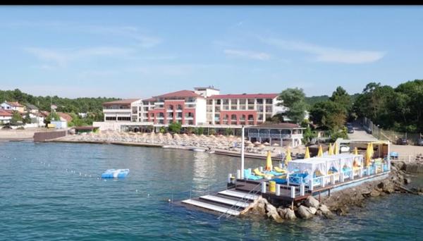 Gaia Beach Hotel