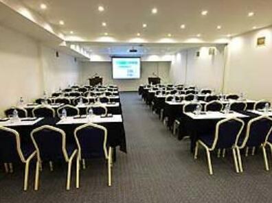 Nicomedia Club Kerpe Hotel