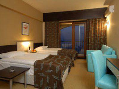 Nicomedia Club Kerpe Hotel