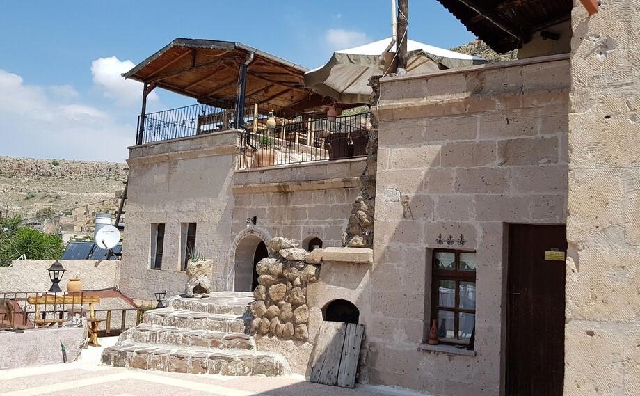 Akkoy Evleri Cave Hotel
