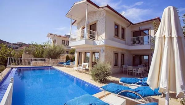 Villa Iris