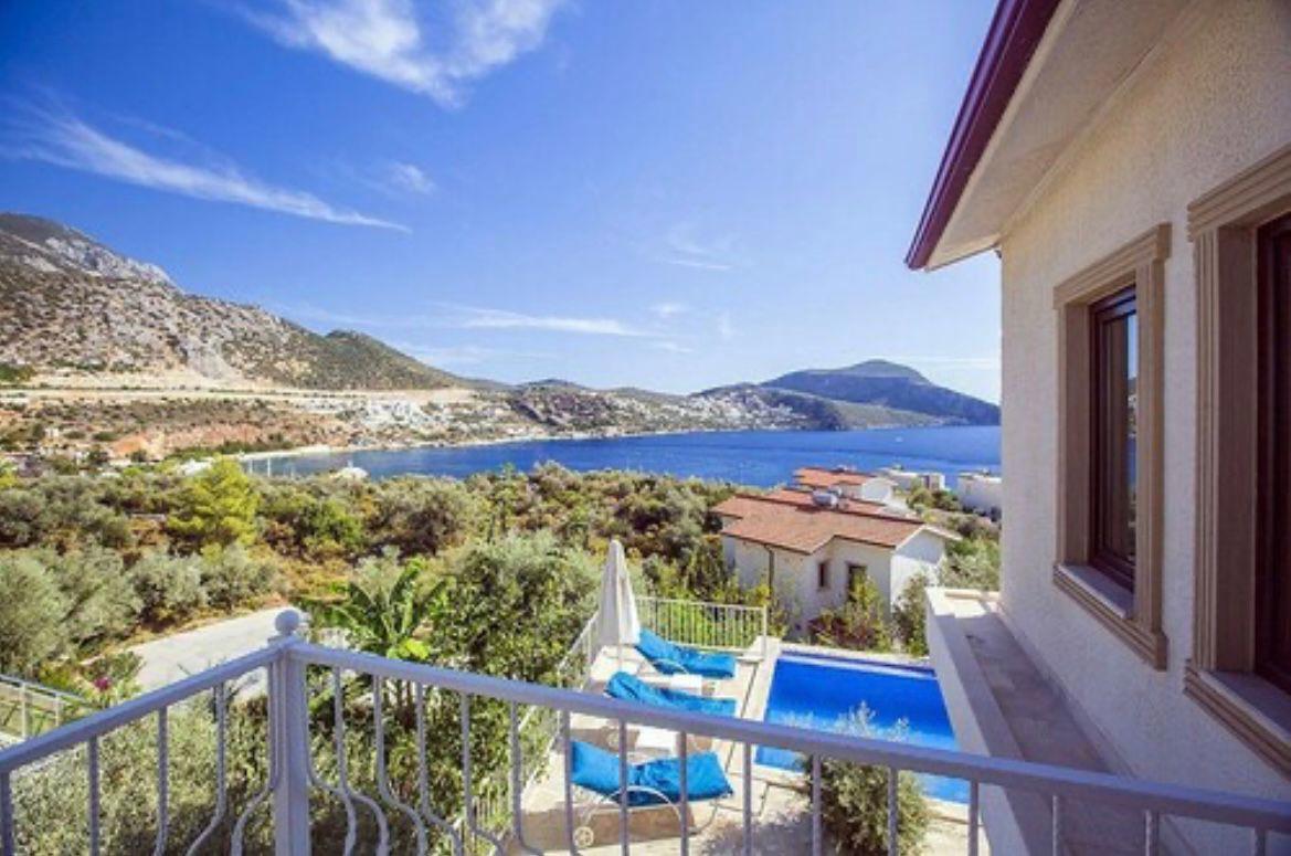 Villa Iris