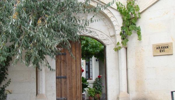 Aravan Evi