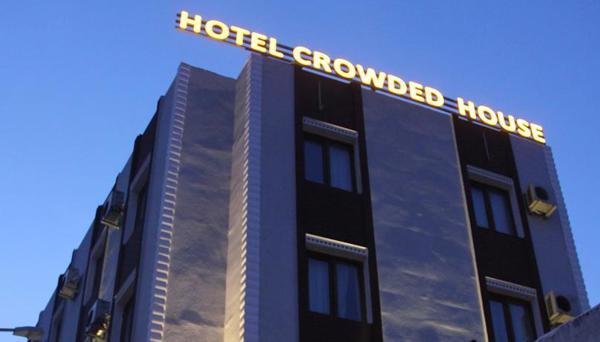 Crowded House