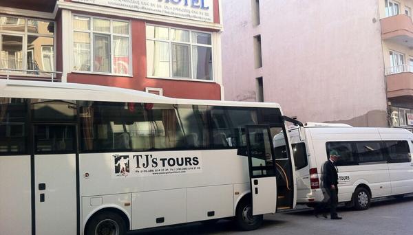 TJ's Hotel