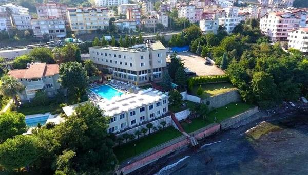 Waveside Hotel