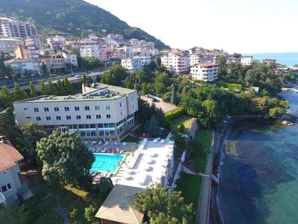 Waveside Hotel