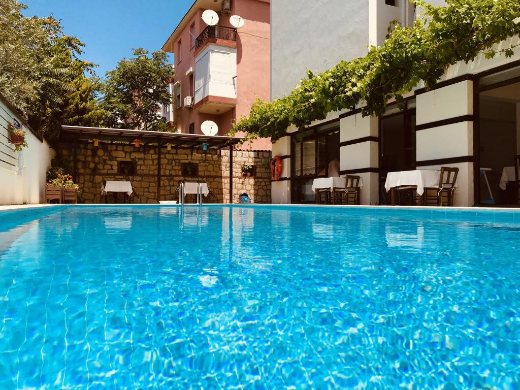 Bayram Hotel
