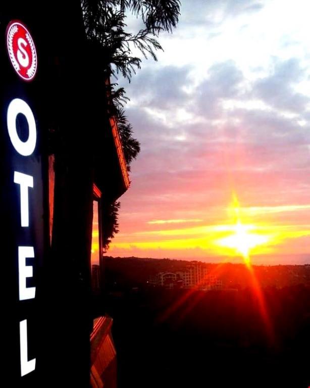 Savarona Pansiyon Otel