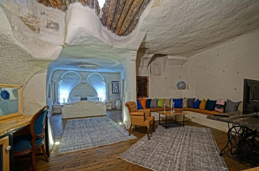 Taru Cave Suites