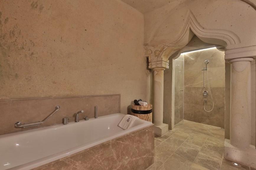 Taru Cave Suites