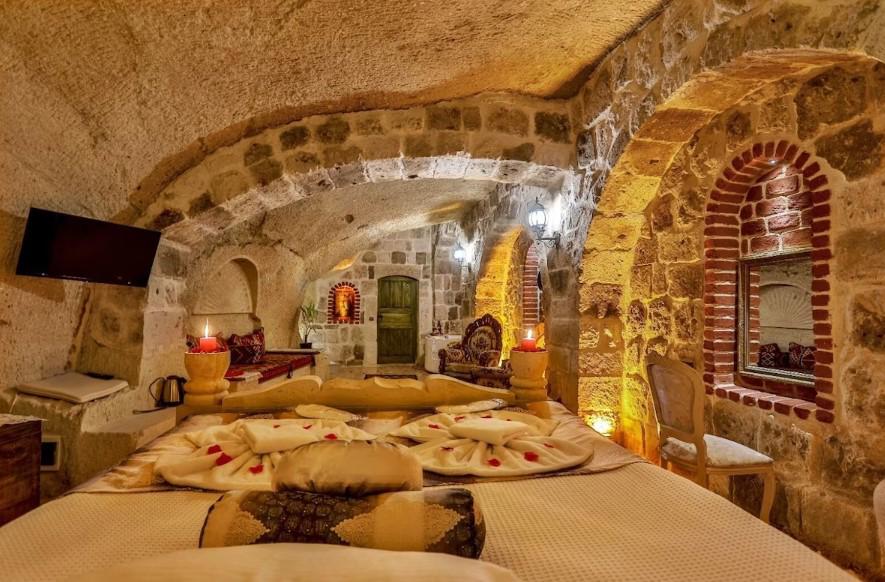Casia Cave Suites