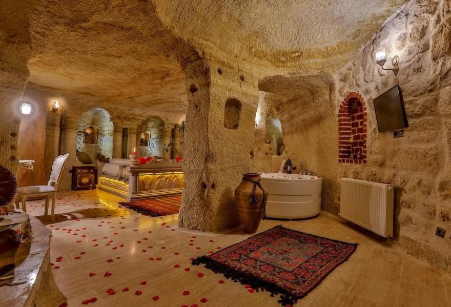 Casia Cave Suites