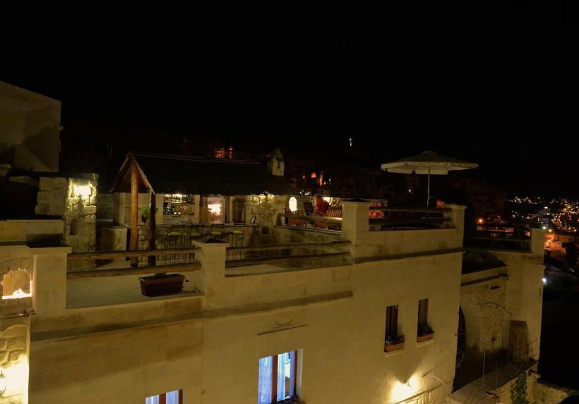 Courtyard Cave Hotel