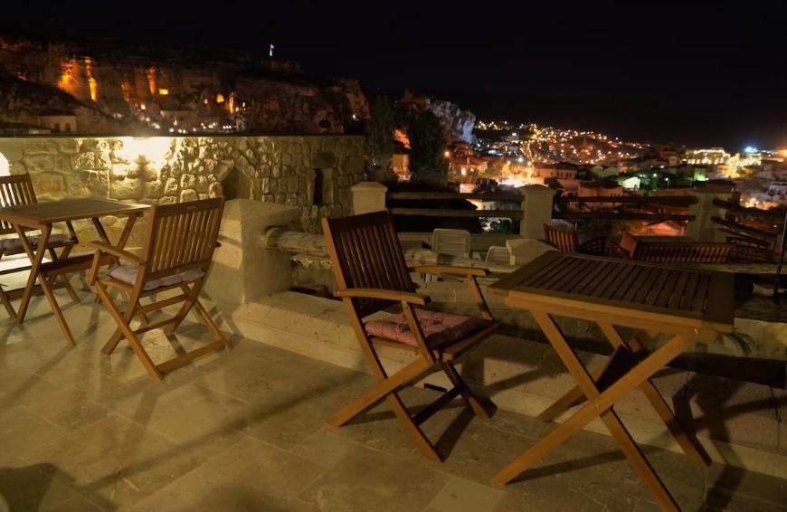 Courtyard Cave Hotel