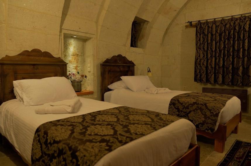 Courtyard Cave Hotel