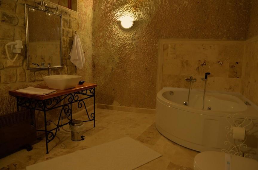 Courtyard Cave Hotel