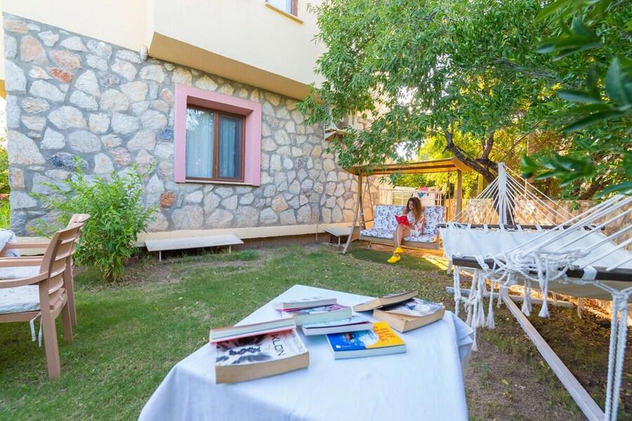 Deniz Apart Otel Palamutbükü