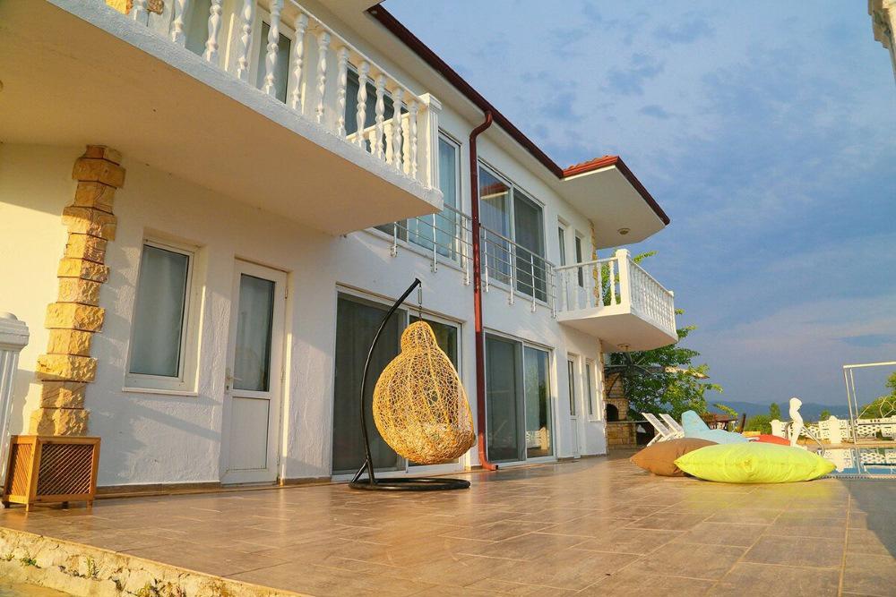 Ova Suites