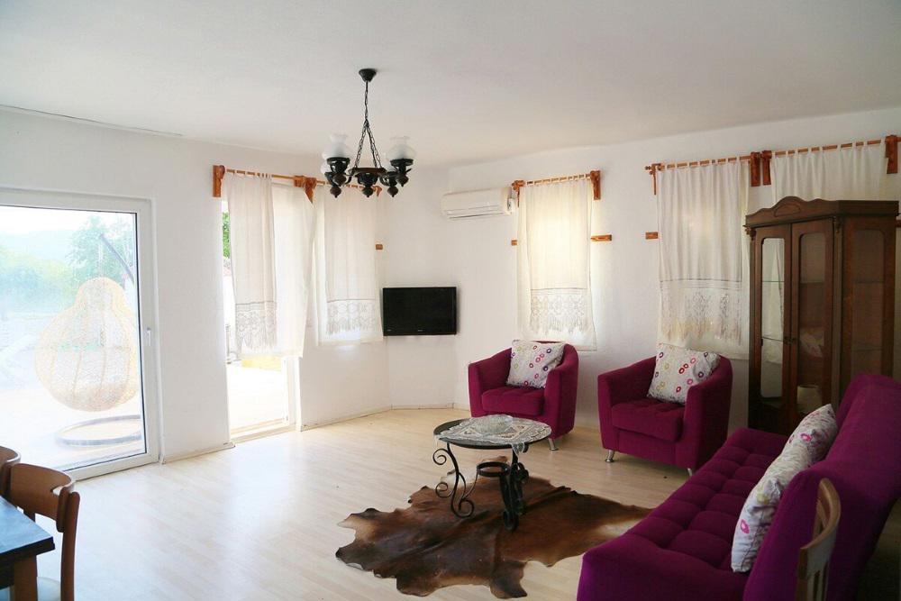 Ova Suites