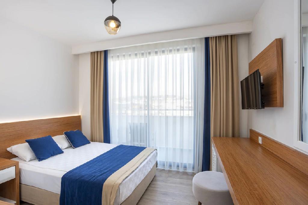 The Sansa Hotel & Spa