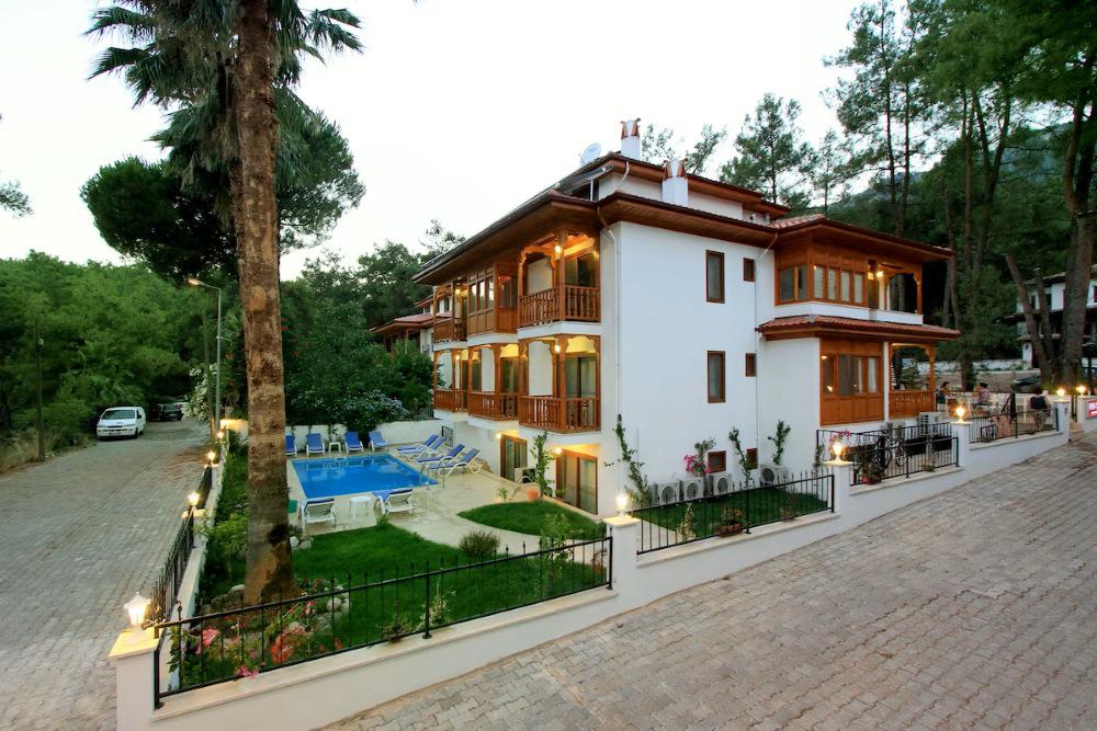 Ayka Hotel