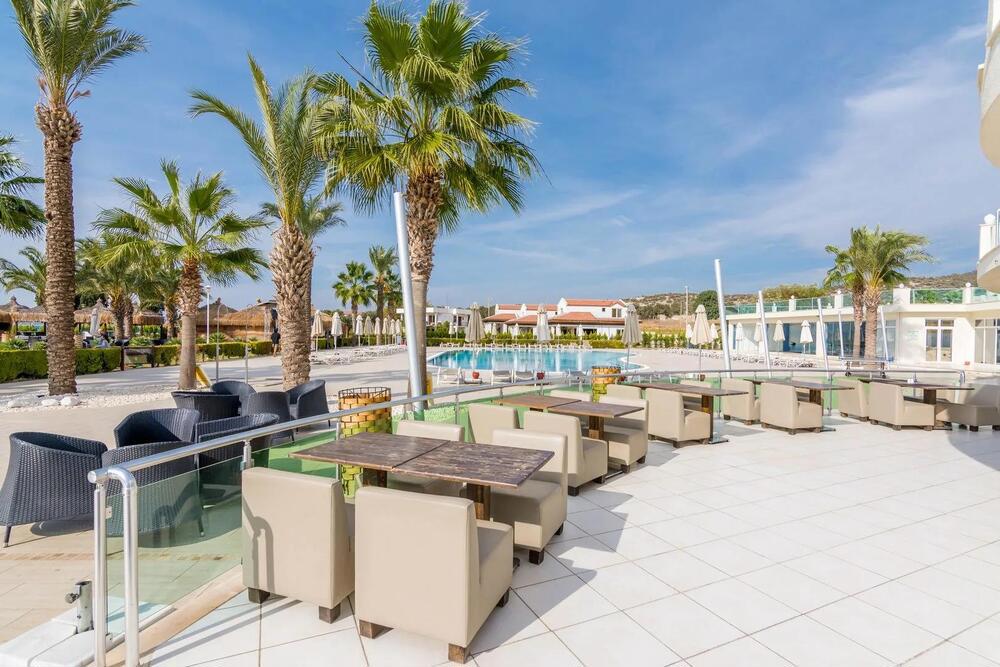 Apollonium Villas