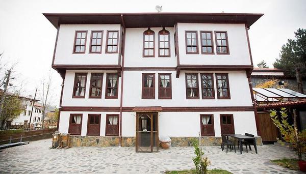 Melek Hotels Mudurnu Tekkeliler Konağı