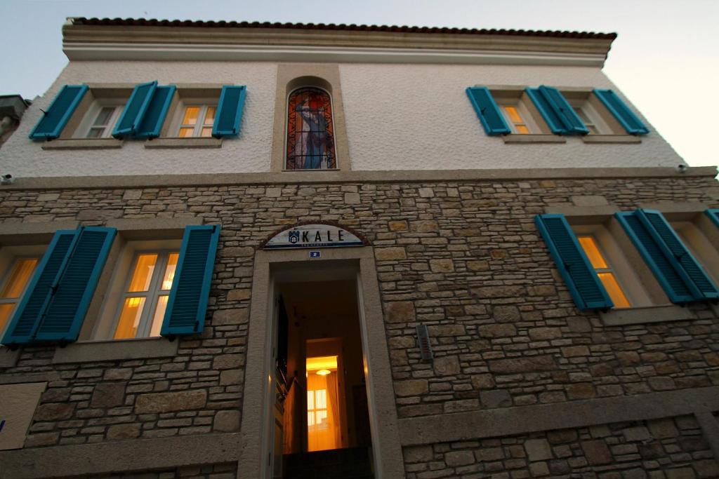 Çeşme Kale Taş Apart