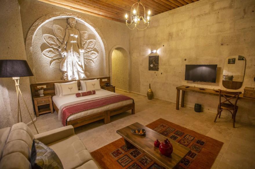 Nino Cave Suites